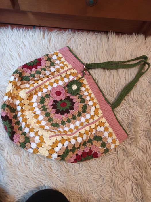 Bolsa em croché para praia