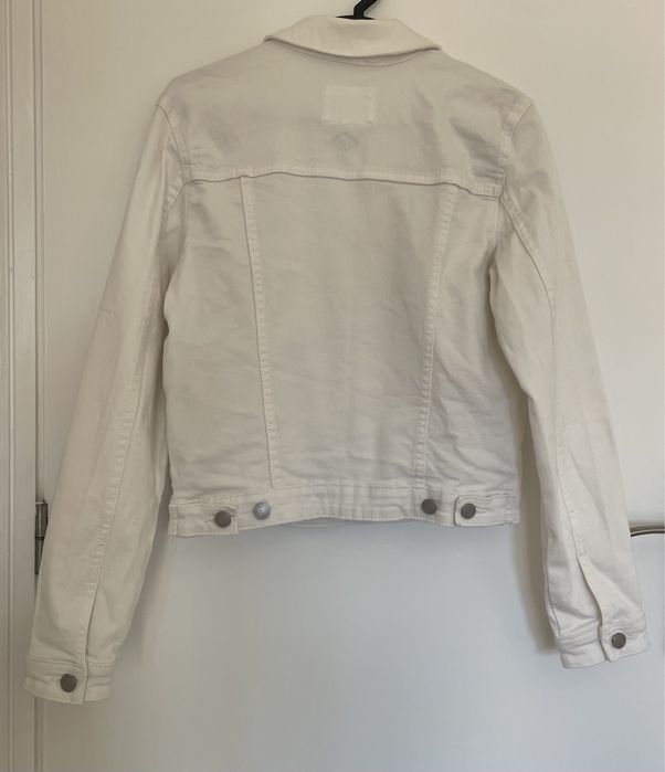 Casaco de ganga branco com botões (sinais de uso) (Clockhouse, tam 38)