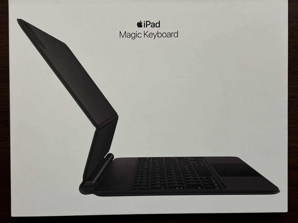 Aplle Magic keybooard for Ipad 11 pro