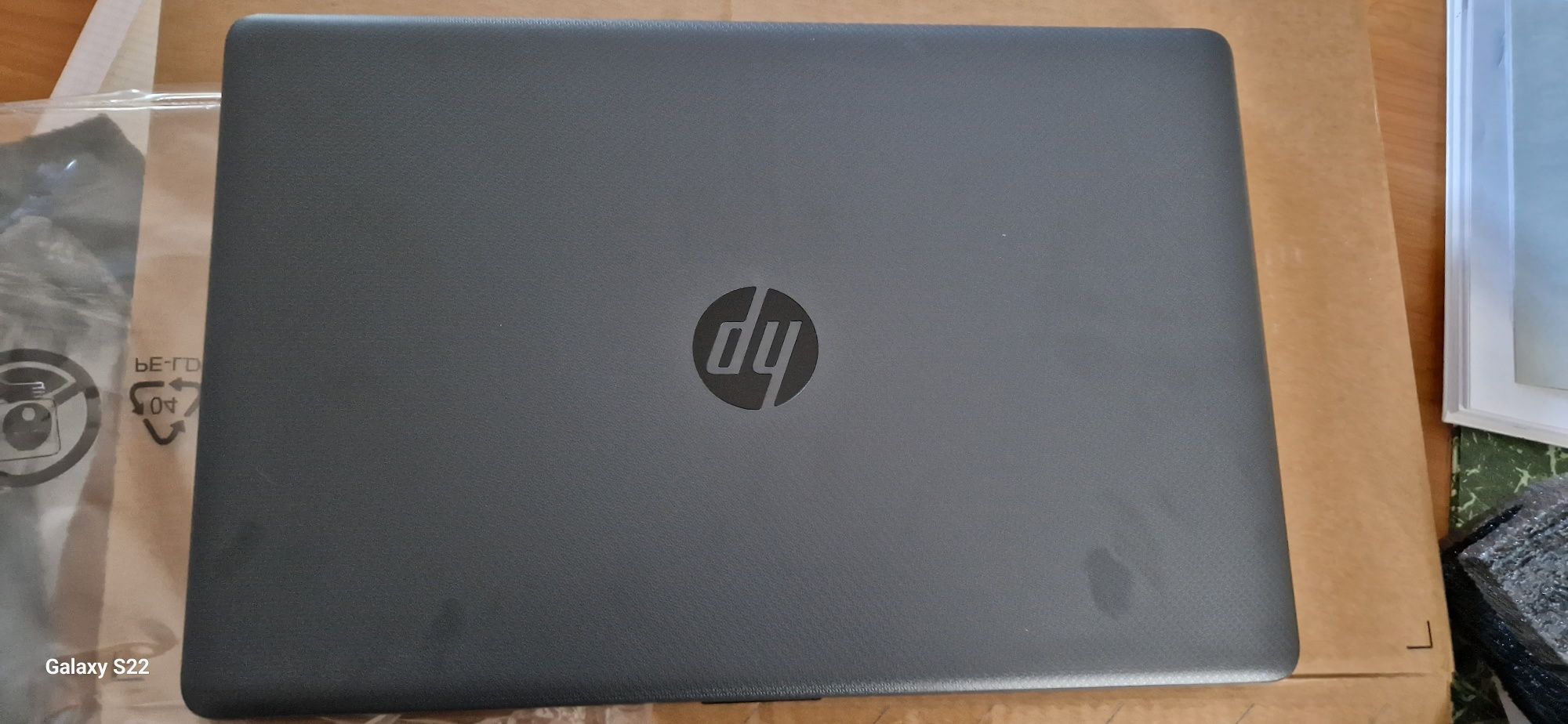 Ноутбук HP 250 G7 HD 15.6 i5-8265U (4 ядра) 8GB DDR4 SSD 256GB