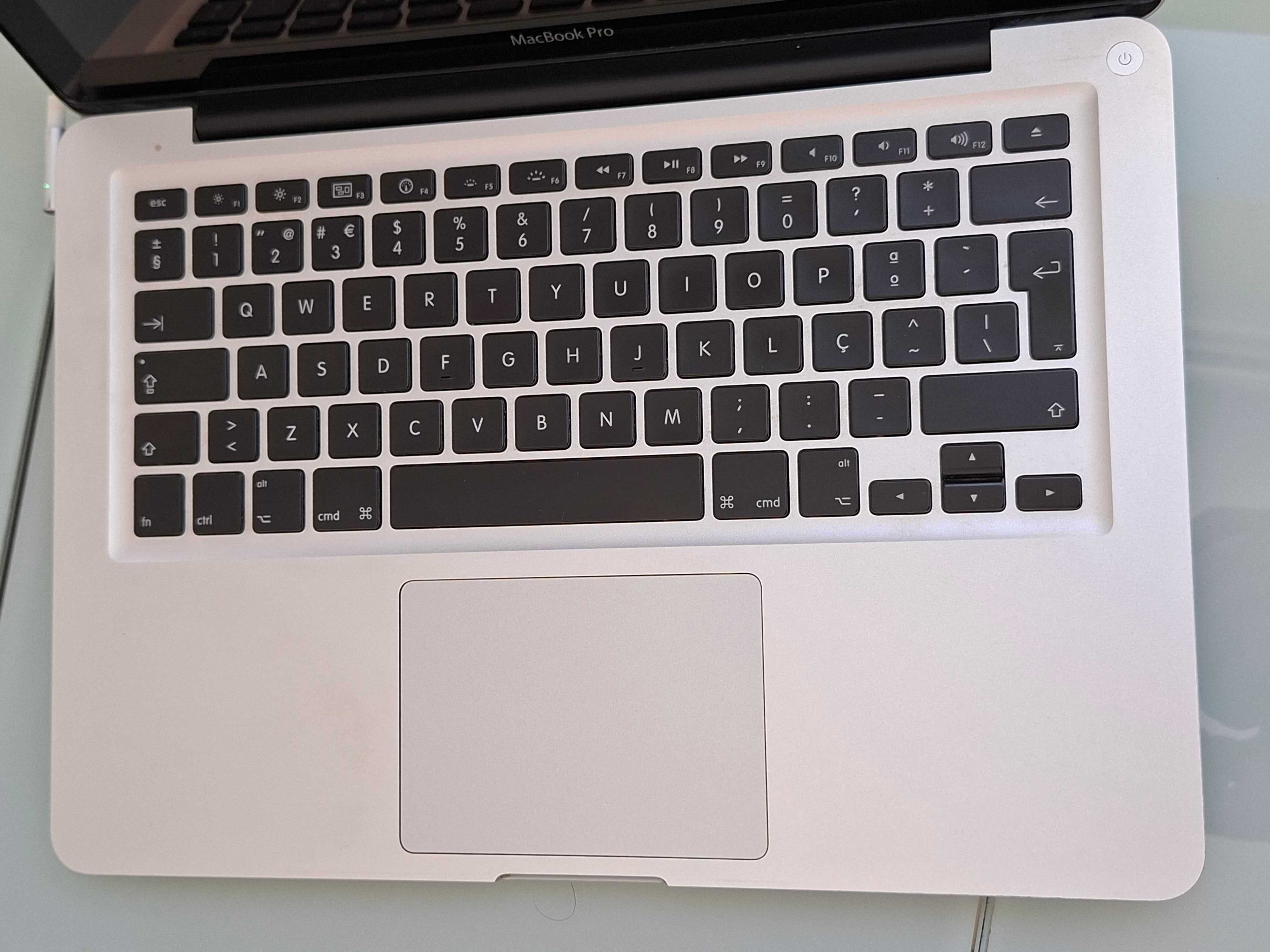 MacBook Pro Ecrã de 13'' | Core i5 | 2,5 Ghz | 6 GB RAM | 500 GB HD