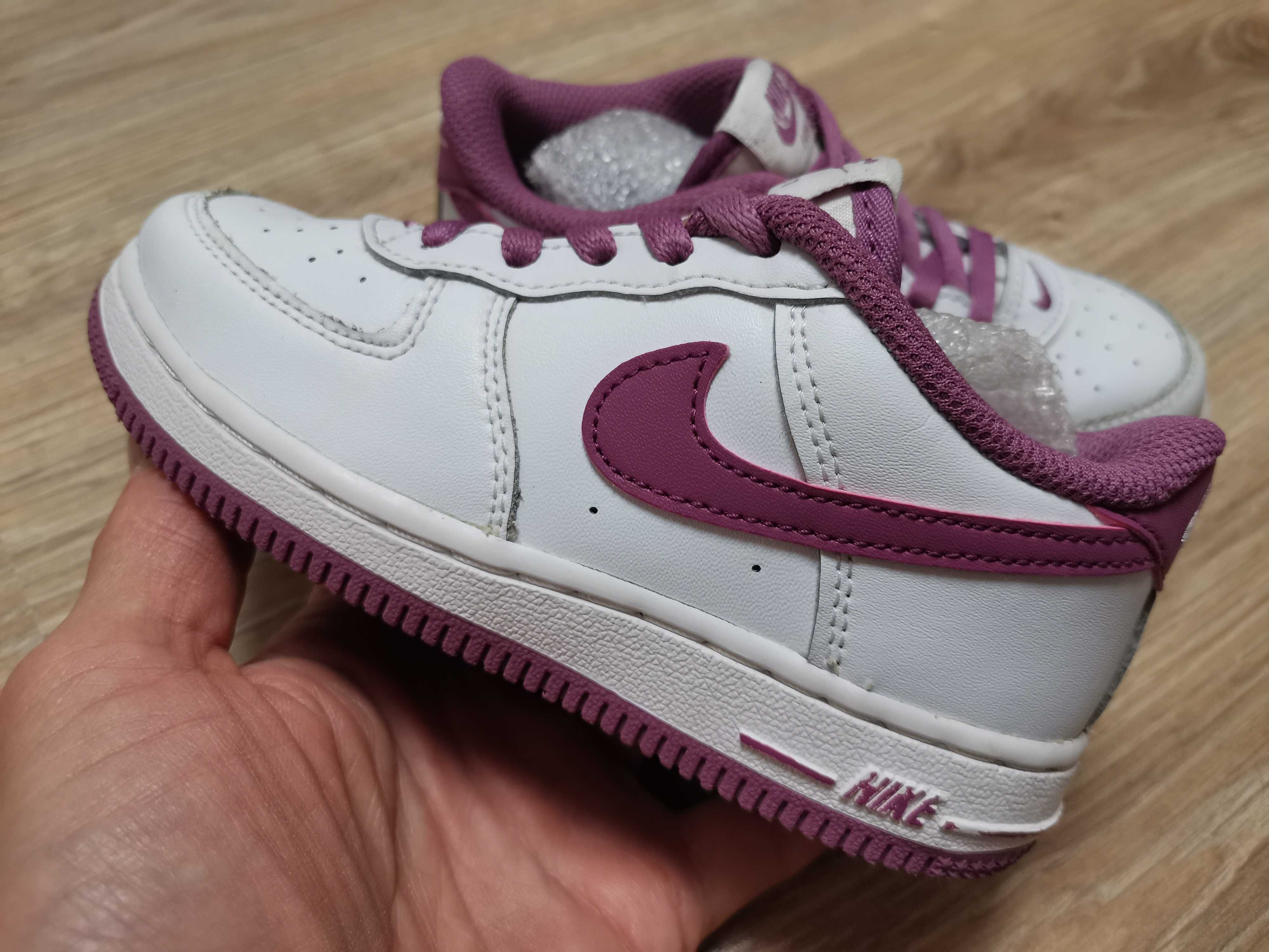 Продам кросівочки Nike Air Force 1 (TD) 27 розміру.