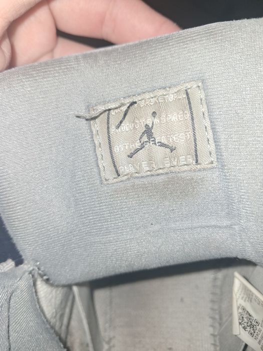 Jordan 11 grey (cinzento)