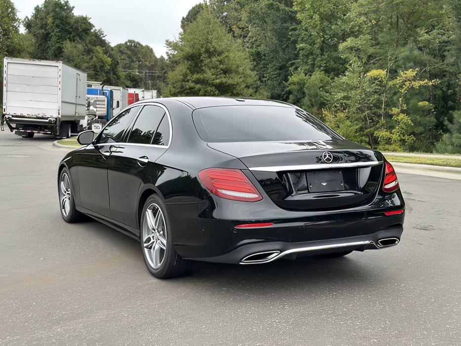 Mercedes-Benz E-Class E 300      2017