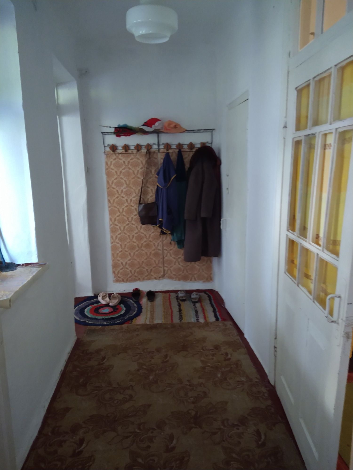 Продається квартирав районі цукрового заводу.