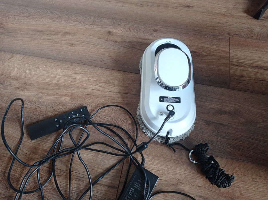 Sprzedam robot / myjkę do mycia okien