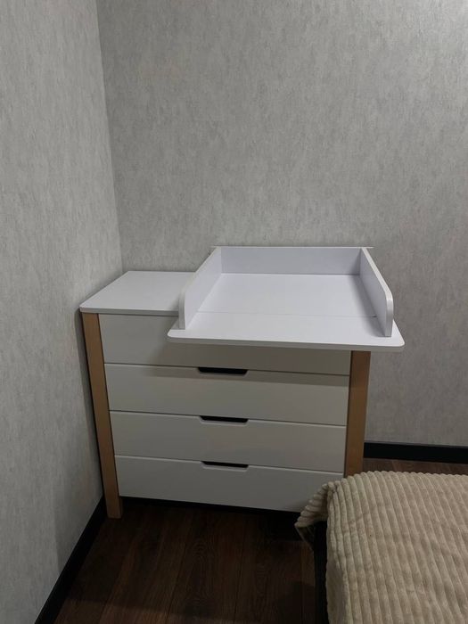 Пеленальний комод