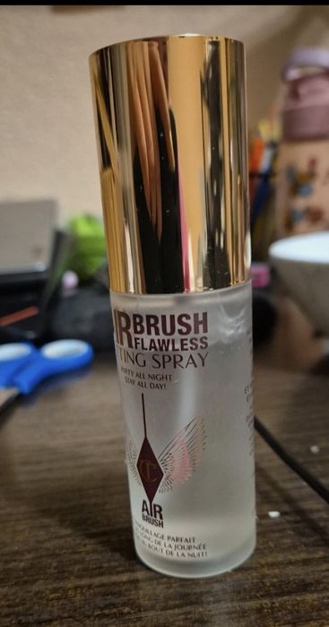Charlotte tilbury mgiełka air brush setting spray