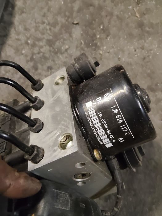 ABS golf 4 e centralina de motor 1.4 a gasolina .e motor limpa vidros