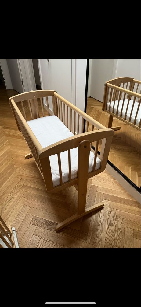 Piekna kołyska dziecięca drewniana vintage