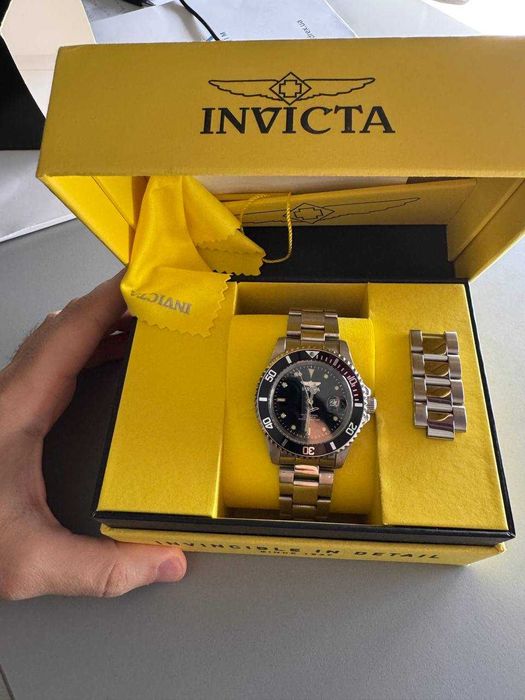 Invicta годинник