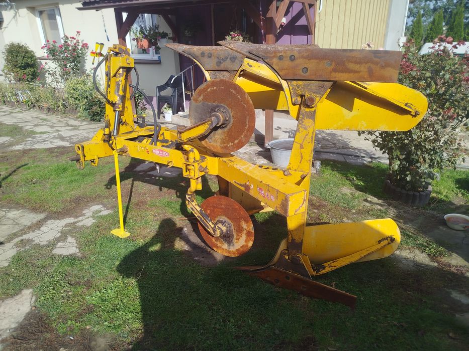 Pług obrotowy 2 skibowy rumptstad