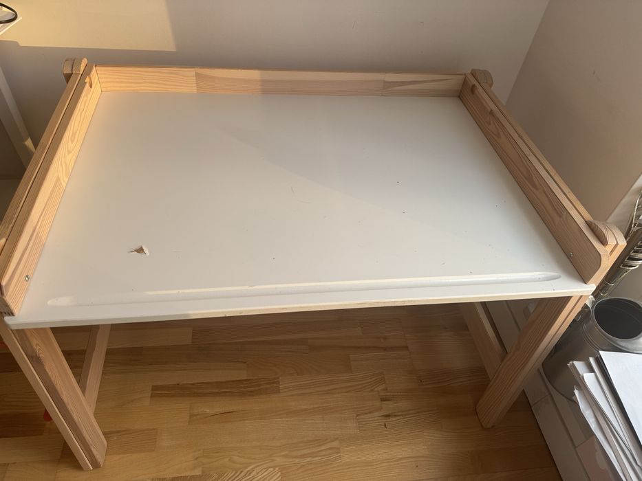 IKEA FLISAT Regulowane Biurko dla dziecka