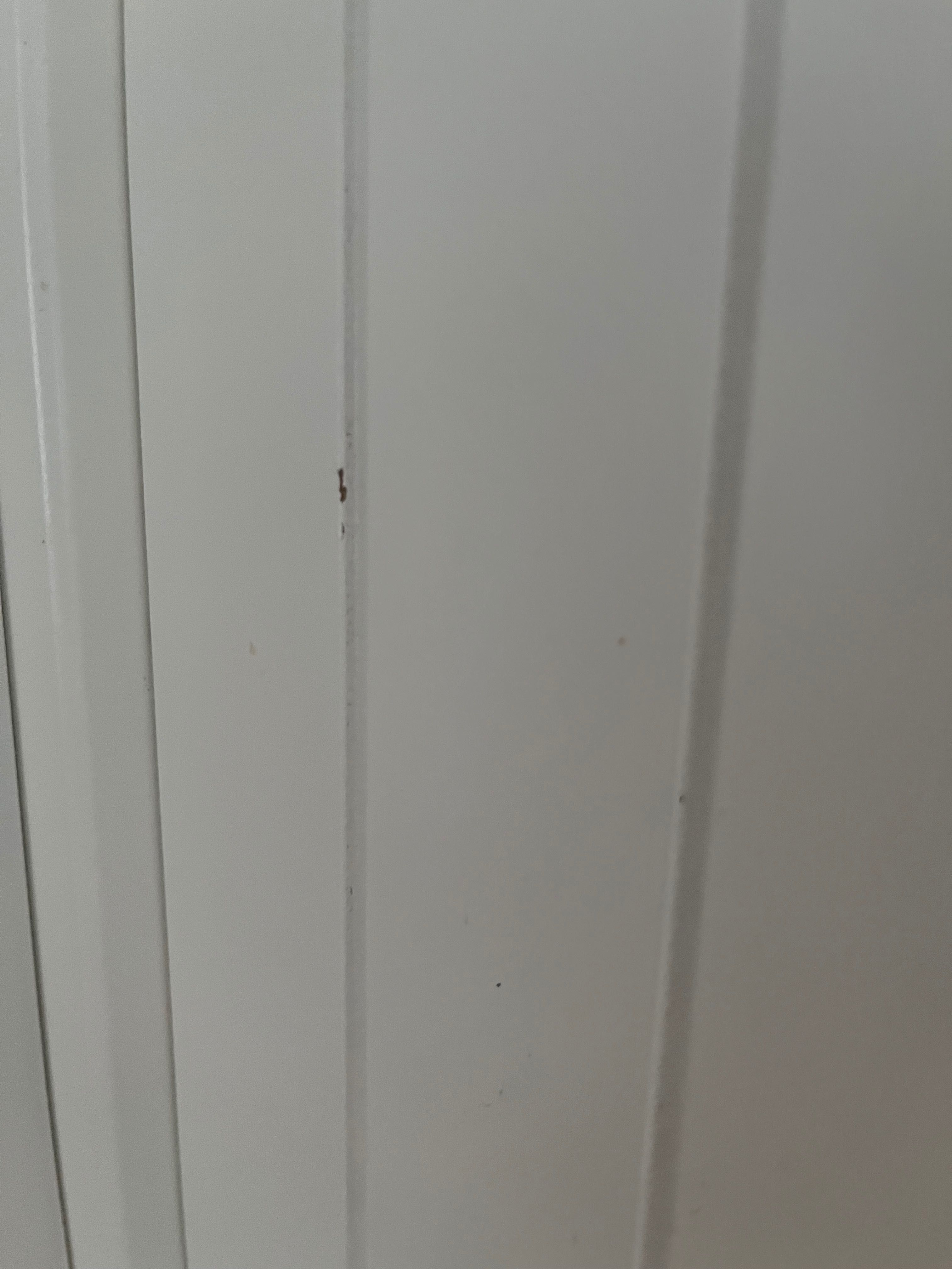 Białe łóżko z materacami Hemnes Ikea