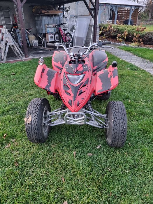 Quad 250 uszkodzony, sprowadzony automat