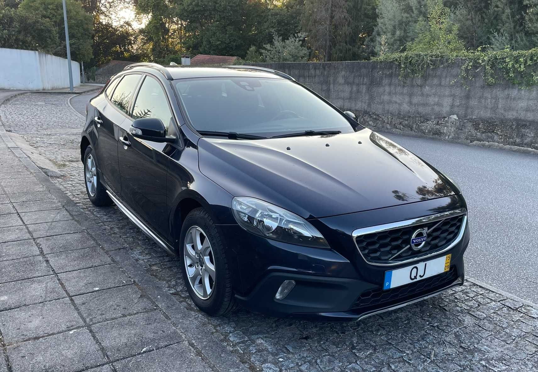 Volvo V40 Cross Country D2 Auto 111100km