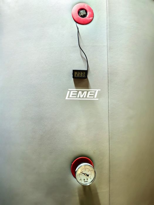 System akumlacyjno-buforowy, Bufor 1500 litrów wraz z osprzętem.