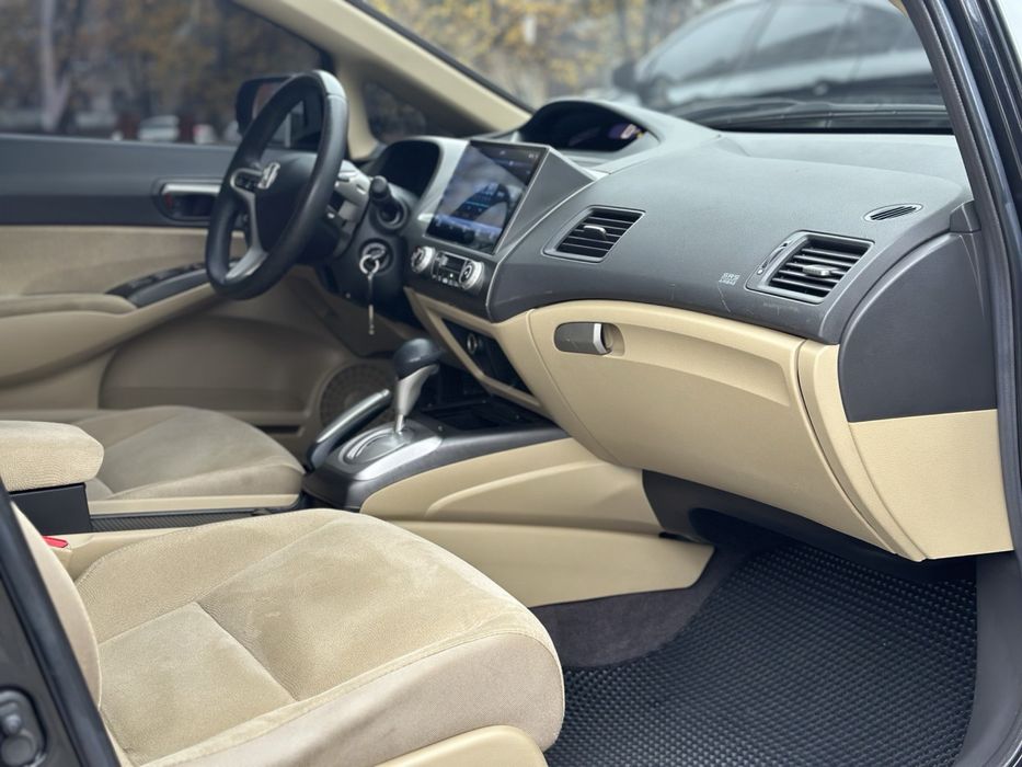 Honda Civic 1.3 гибрид