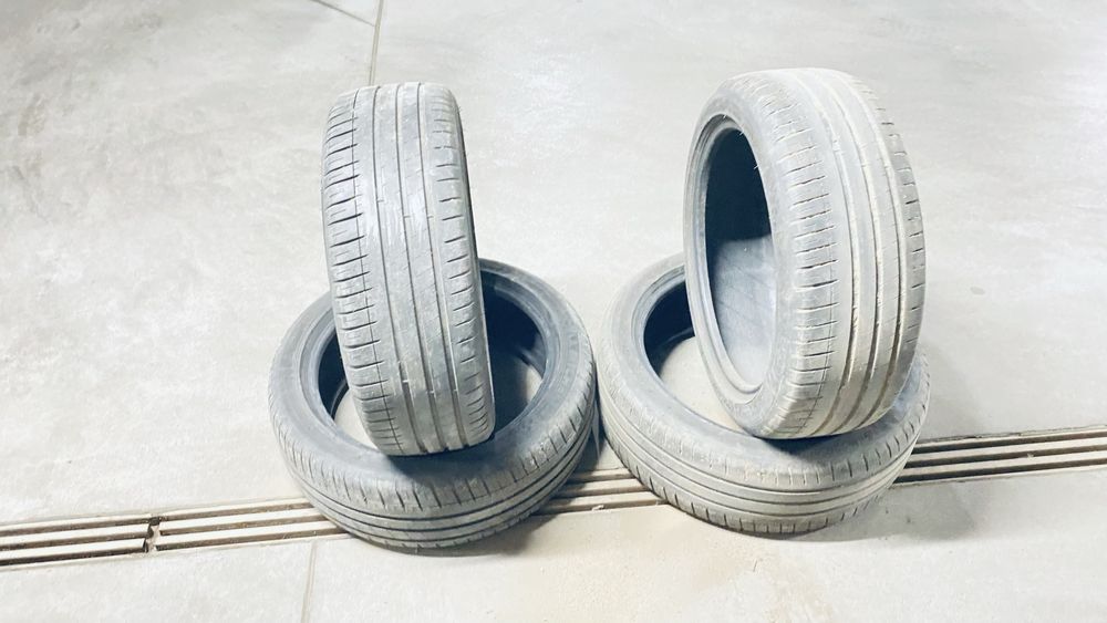 Opony letnie Michelin 215/45/R18