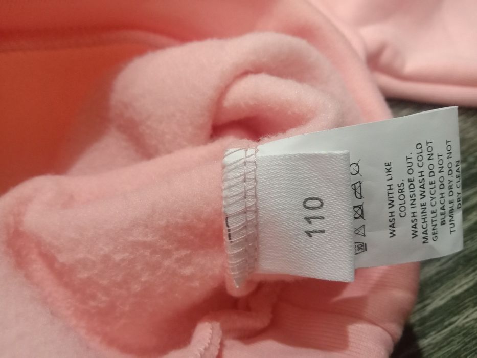 Толстовка на дівчинку