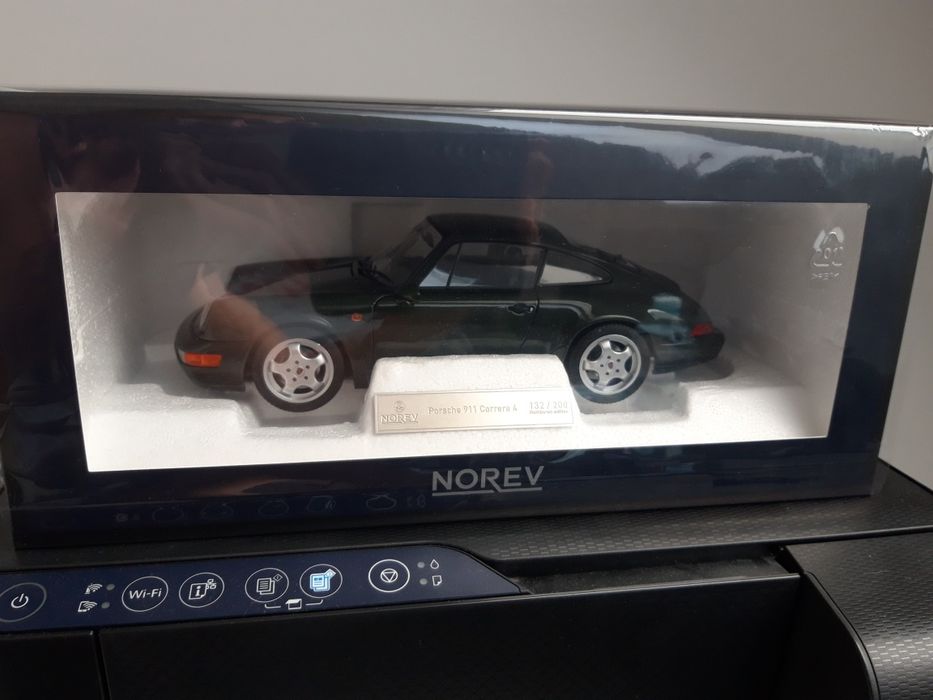 Norev Porsche 911 Oak green