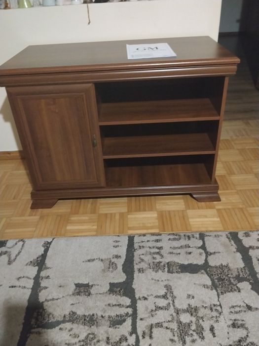 Komoda typu Kent -Black Red white