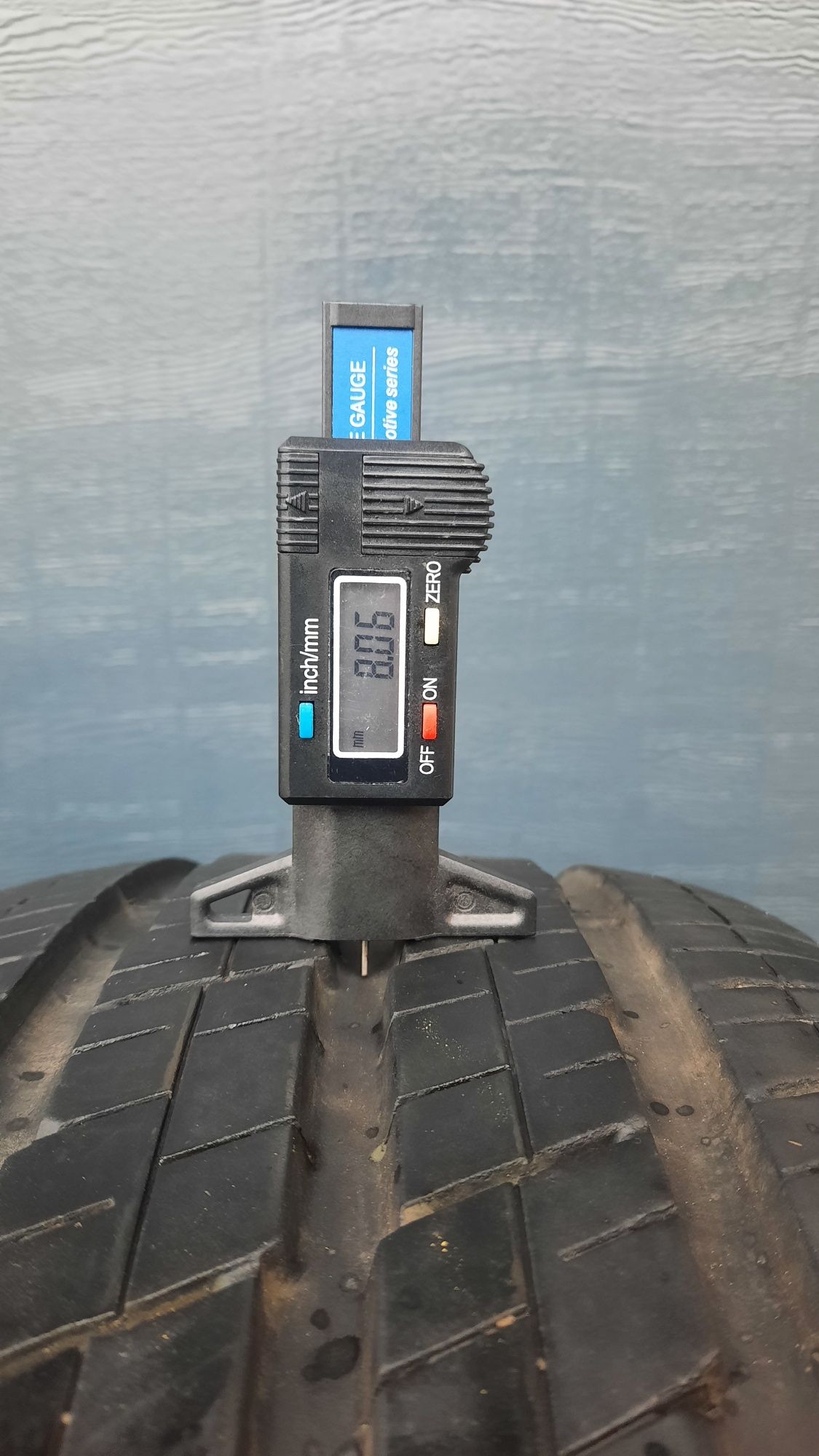 Continental 235/65 R16 C Vanco 2 bieżnik 8 mm