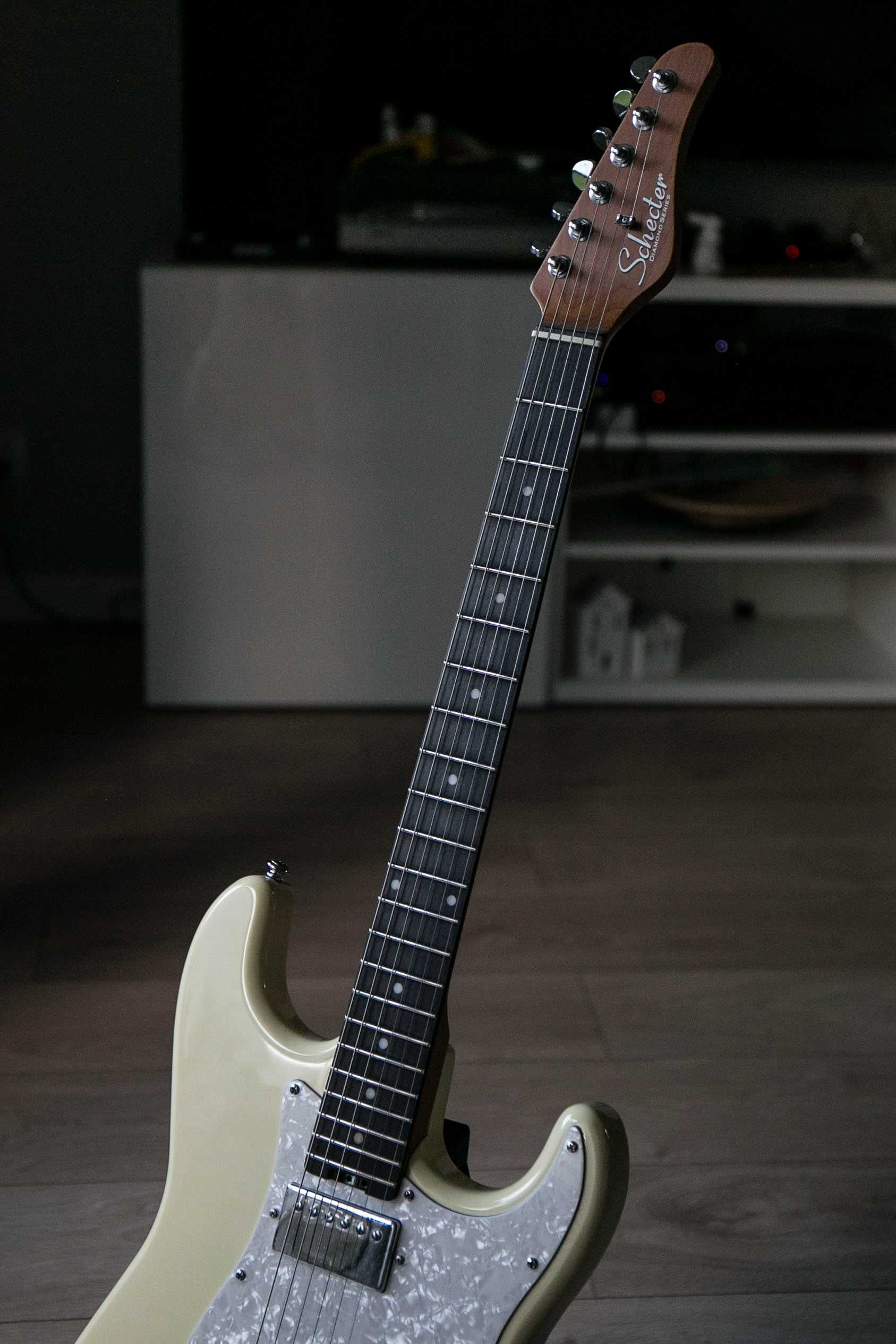 Schecter Jack Fowler Traditional Ivory stratocaster