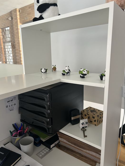 Secretária / balcão