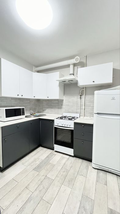 Здам 1 к кв метро Нивки, Берестейська, Сирець, Посольство США