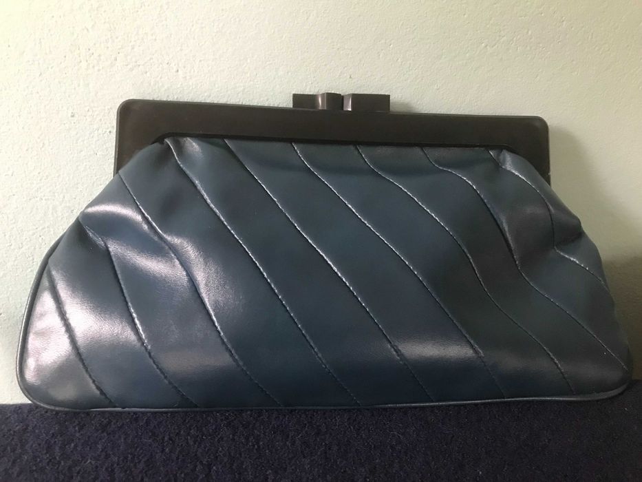 Torebka kopertówka niebieska, czarny zamek 39 x 21 cm