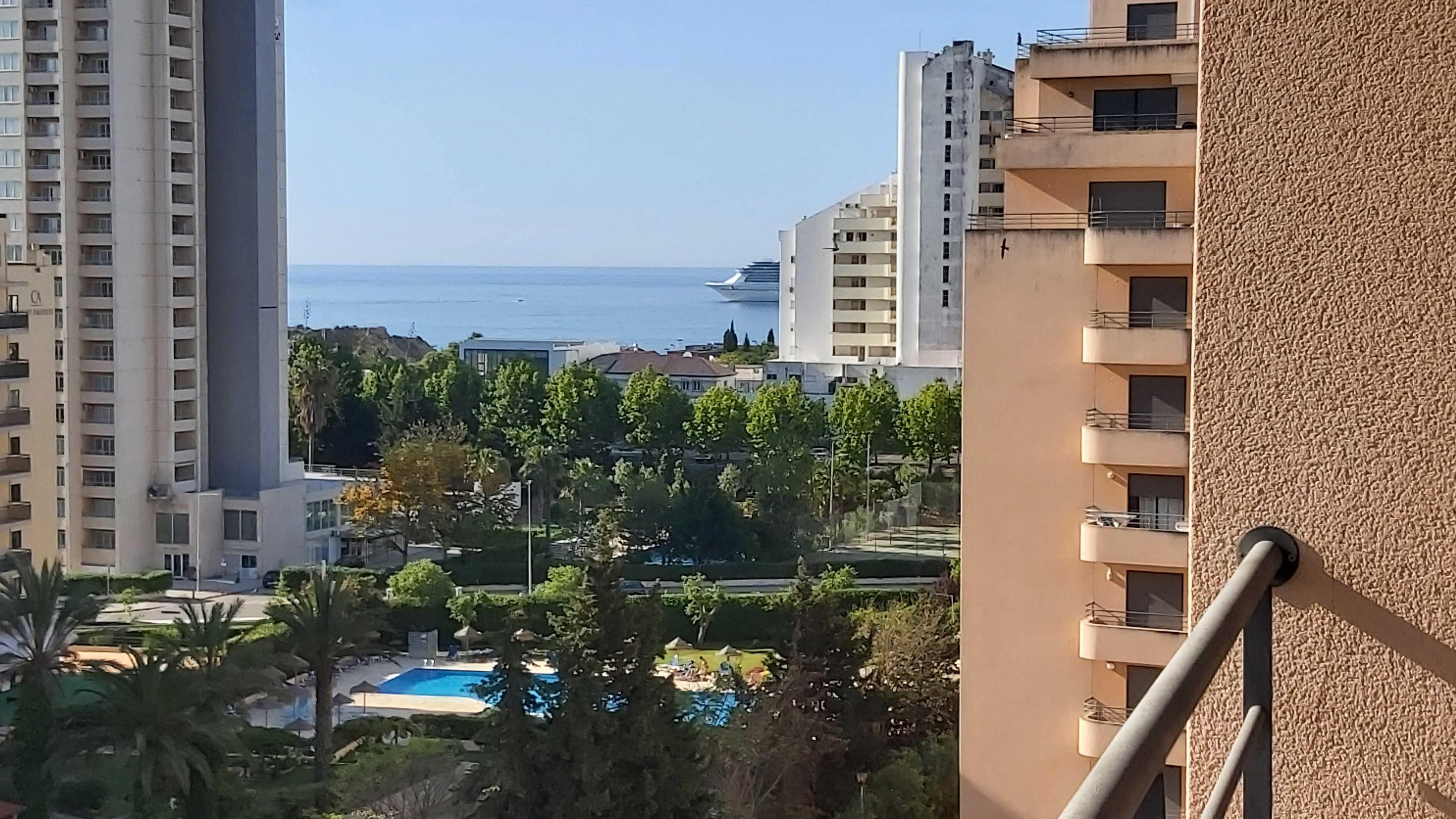 Apartamento a 50 metros da praia da rocha