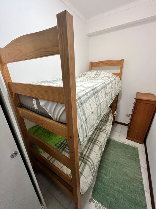 Vendo beliche e cómoda em bom estado