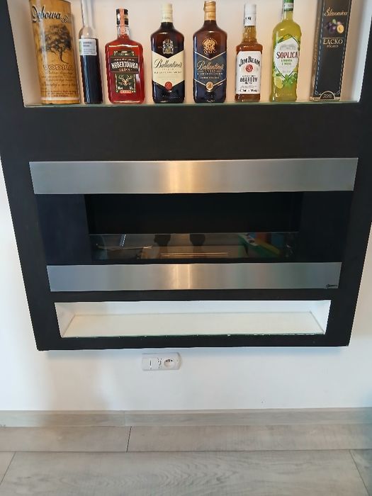 Biokominek czarny ze srebrnym wiszący