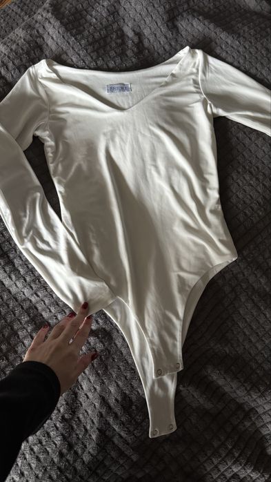 Білий боді відомого укрїнського бренду