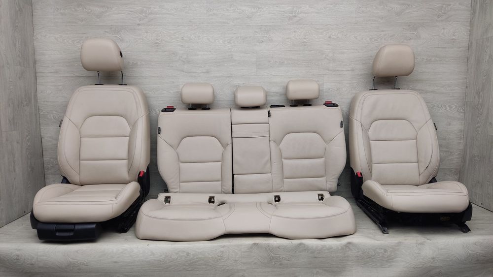 Сидіння водія пасажира з AirBag диван задній  Infiniti QX30