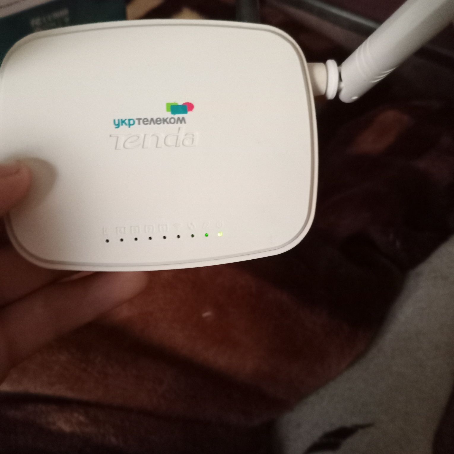 Продам wi-fi роутер  Tenda D301