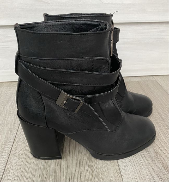 Продам черевики зимові,жіночі, розмір 40