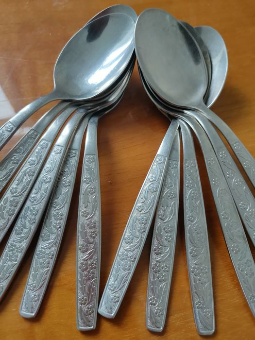 Продам столовые ложки из нержавеющей стали.