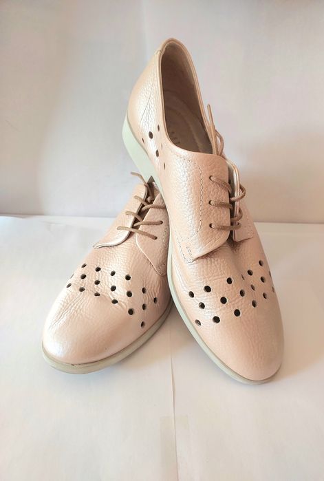 Туфли натуральная кожа перламутровые с перфорацией DAMLAX