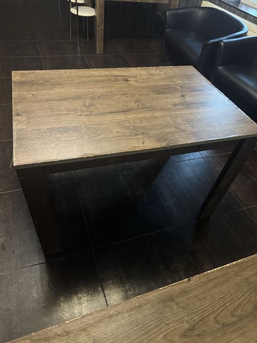 Продам столы 1500грн