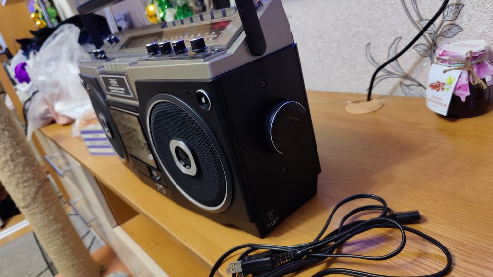 Магнитола Superscope by Marantz crs-5000 плюс подарок