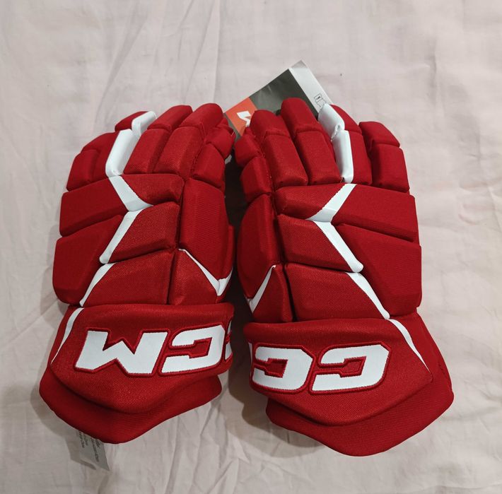 Хоккейные перчатки CCM Jetspeed FT680