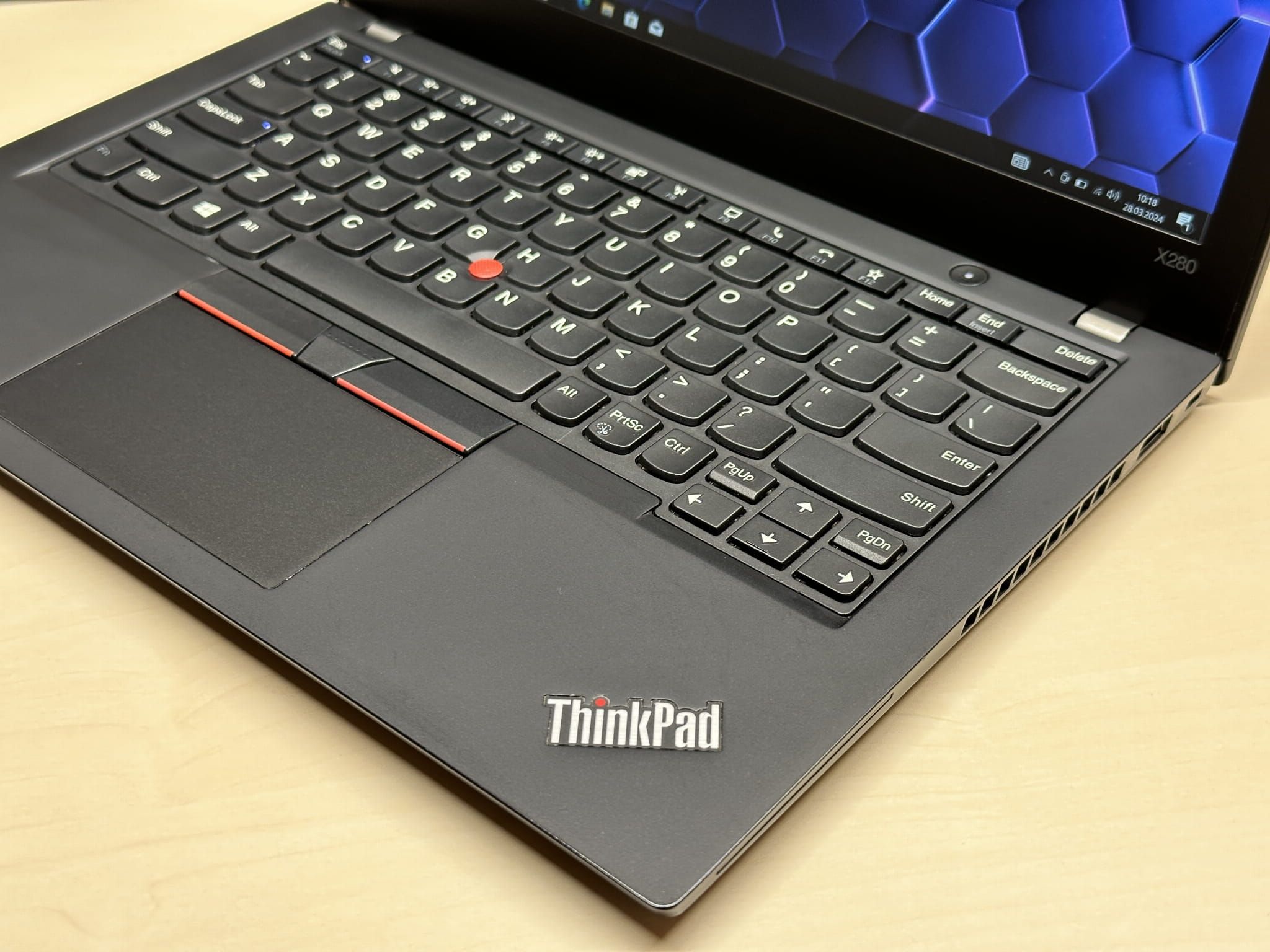 Laptop Lenovo ThinkPad X280 | i5-8250U / 8GB/ 512GB/ FHD / US / OUTLET