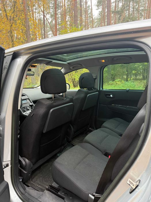 Peugeot 5008 1.6 HDi