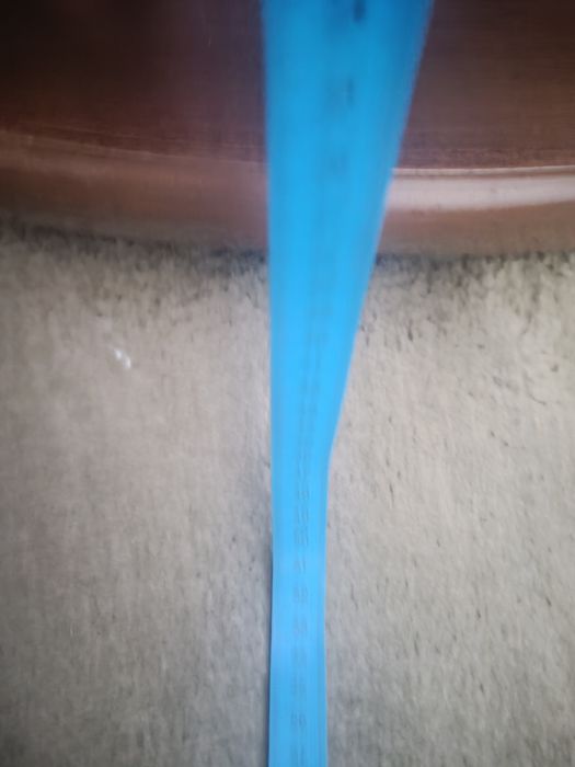 Столик на колесах скло