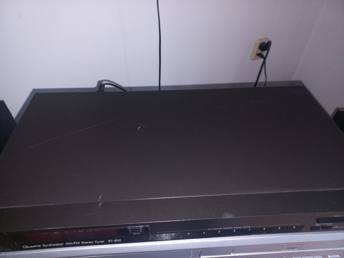 Tuner Technics St600