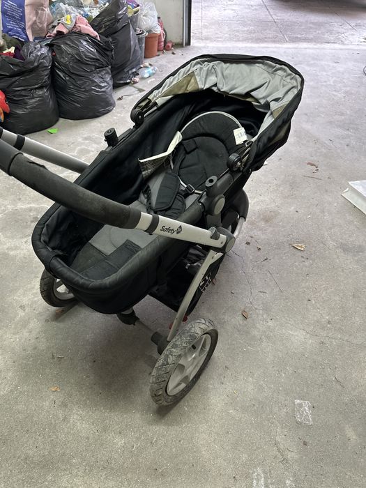 Carrinho bebe usado