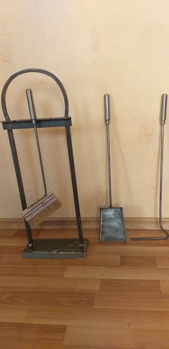 Набір для каміна, прилади для вигортання золи з каміна, грубки,барбекю