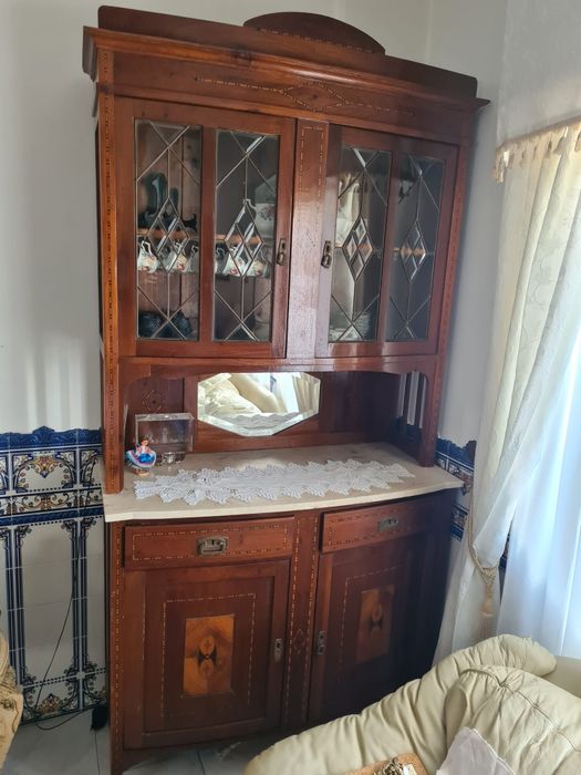 Movel estilo arte nova